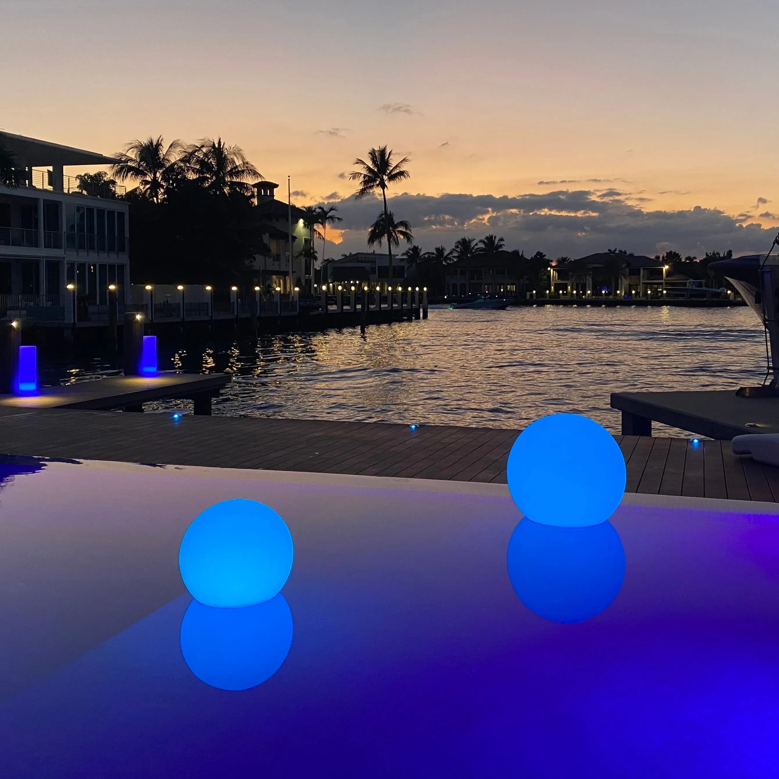 Ball Outdoor Bluetooth LED Lamp