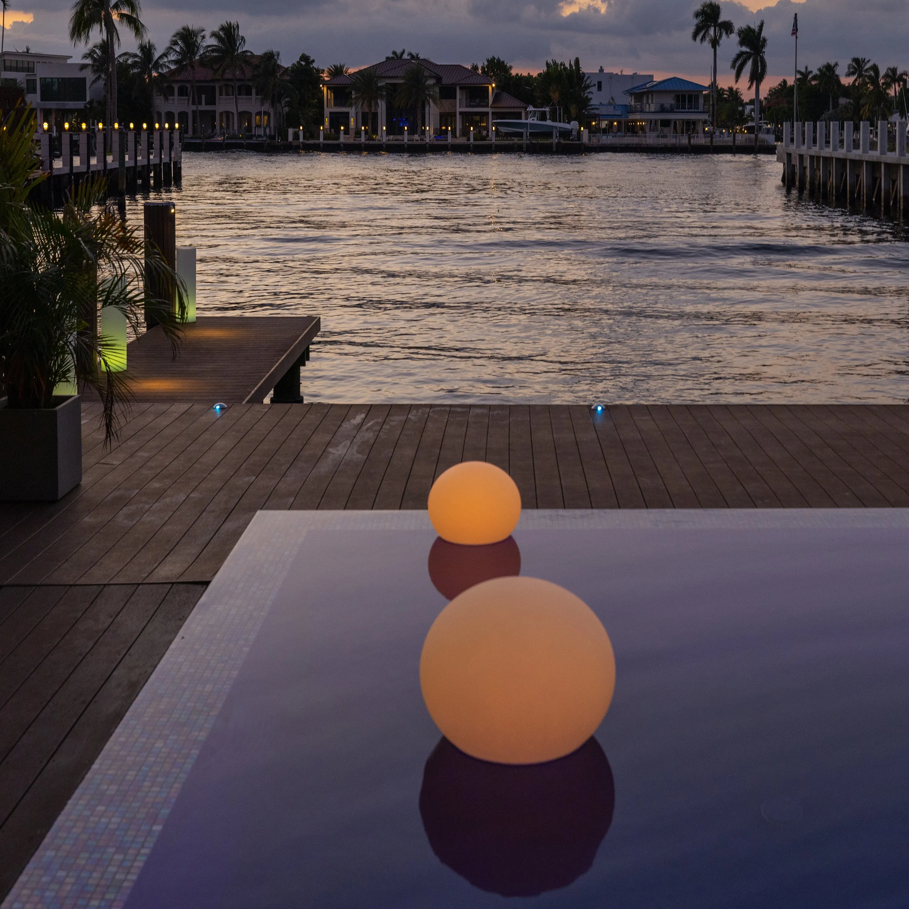 Ball Outdoor Bluetooth LED Lamp