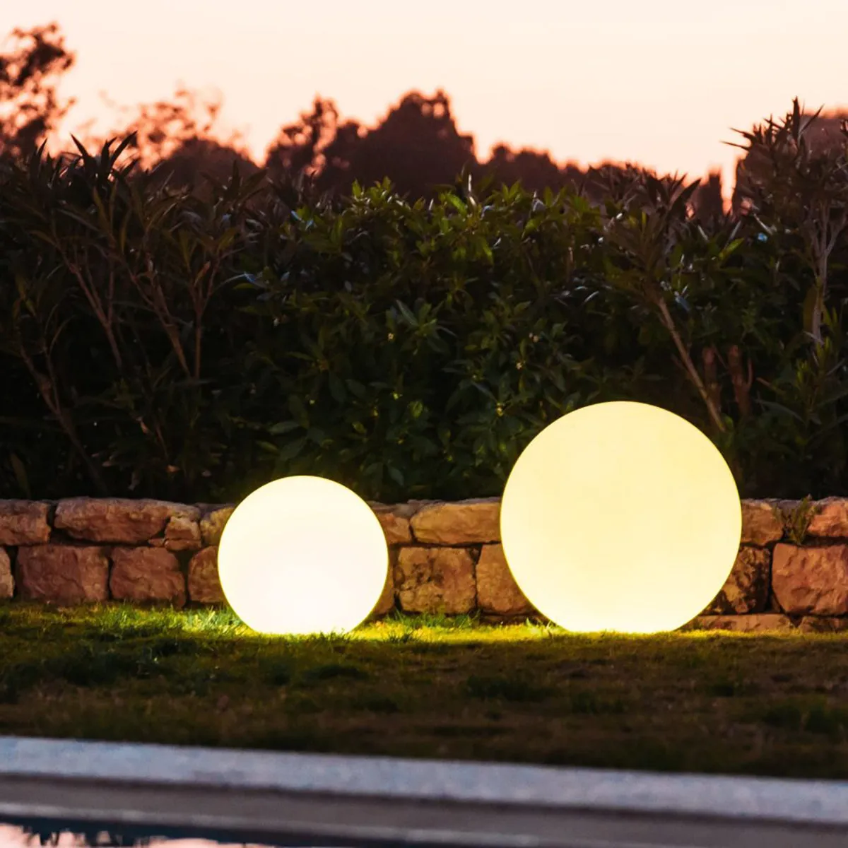 Ball Outdoor Bluetooth LED Lamp
