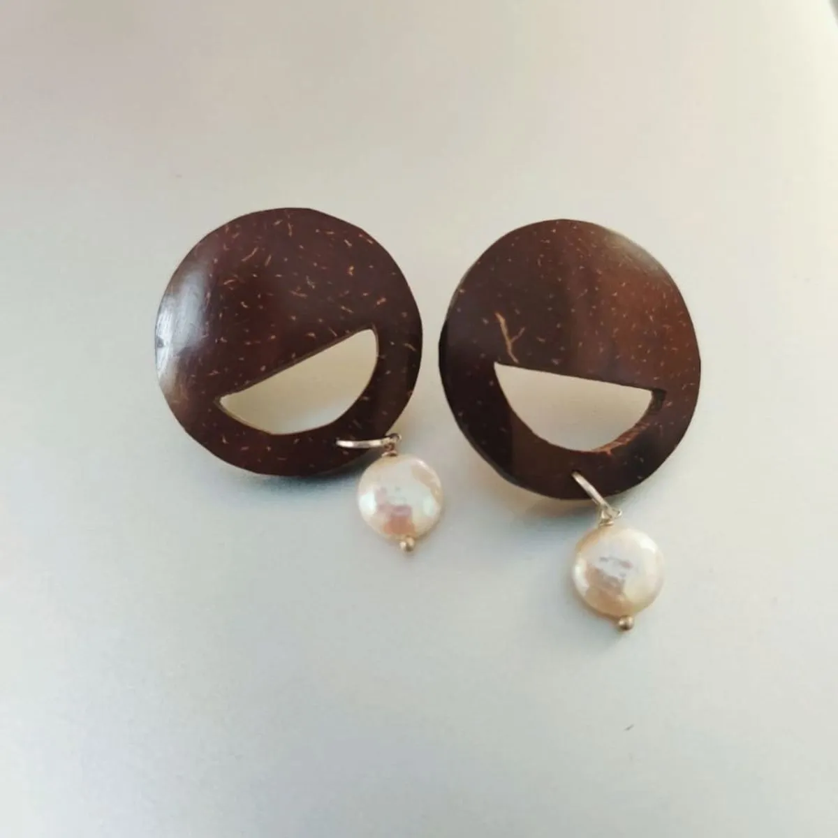 Women Earrings | Smart Design | Pearl & Coconut Shell With Golden Hook
